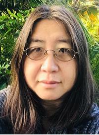 Dr Li headshot. Outside.